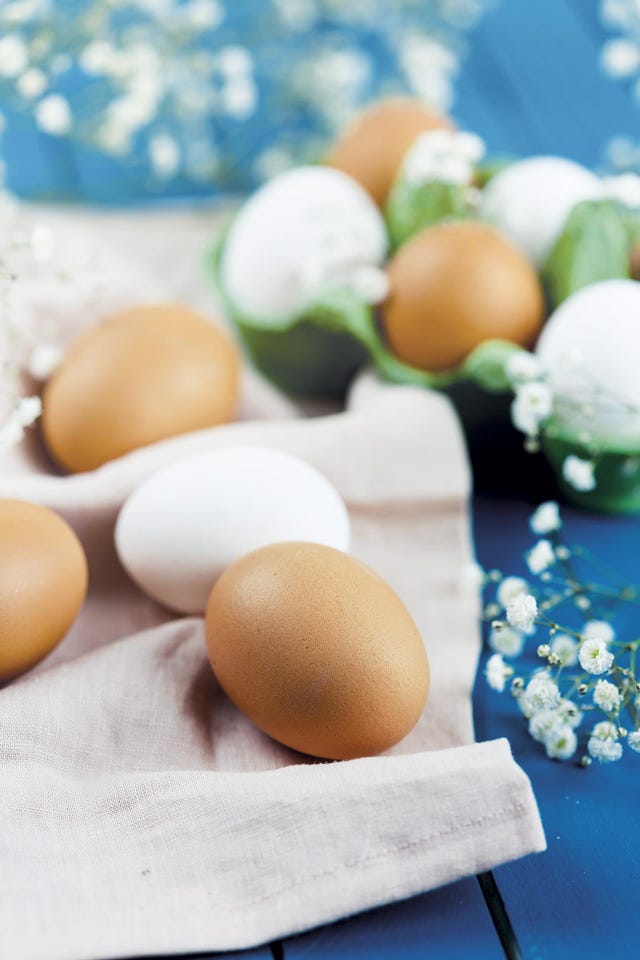 Huevos: Morenos y blancos