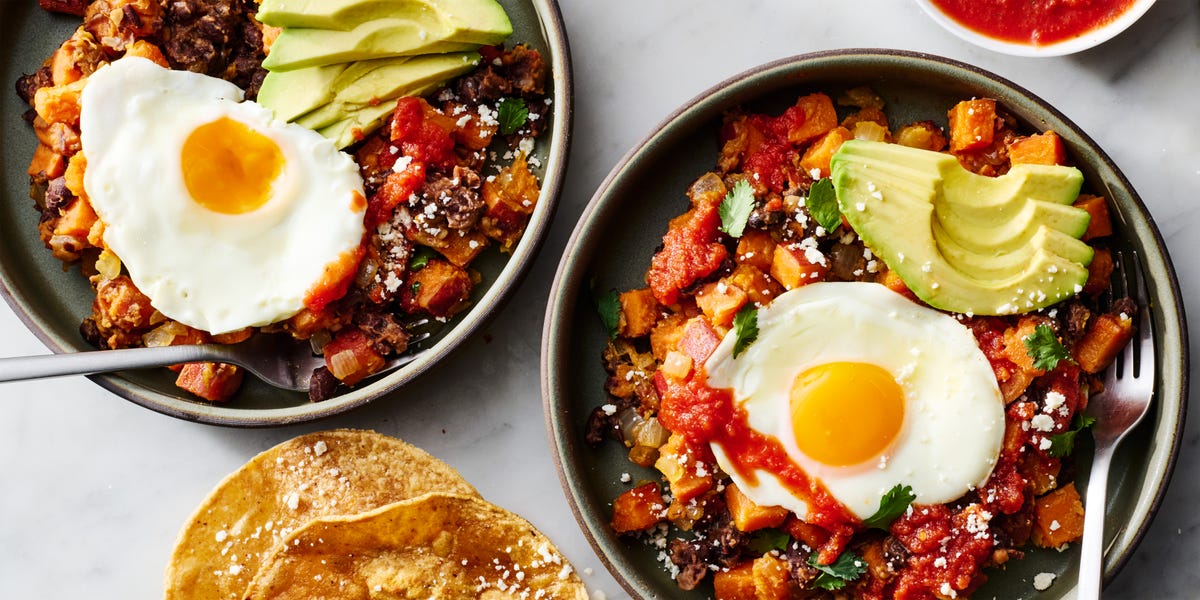 preview for Huevos Rancheros Breakfast Bowls Hit All the Right Notes