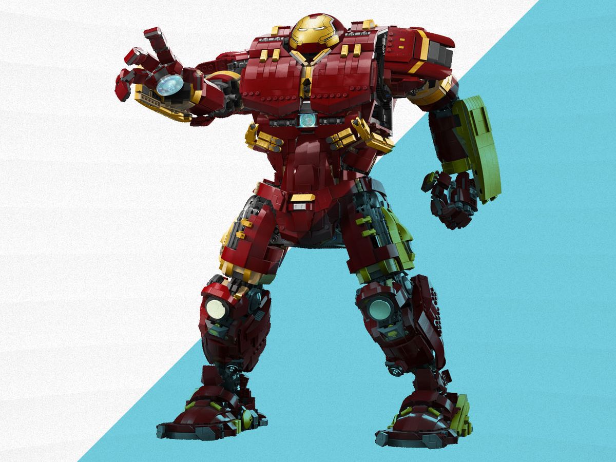 LEGO 76125 Super Heroes Marvel Avengers Iron Man Hall of Armor, Modular Lab  with 6 Marvel Universe Minifigures, Playset