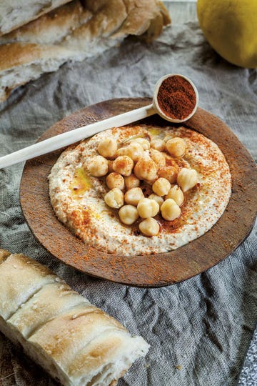 cómo se prepara el hummus