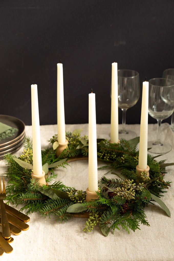 DIY Christmas table wreath