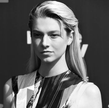 Hair, Face, Hairstyle, Blond, Eyebrow, Beauty, Lip, Fashion, Black-and-white, Model, 