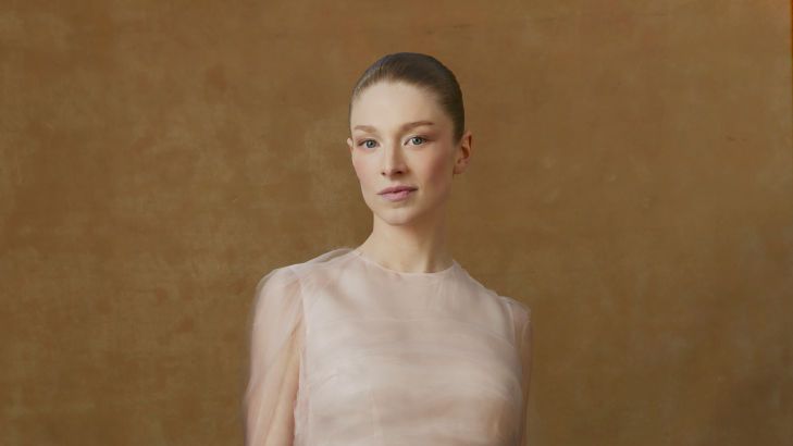 preview for Hunter Schafer at the 2024 Golden Globes