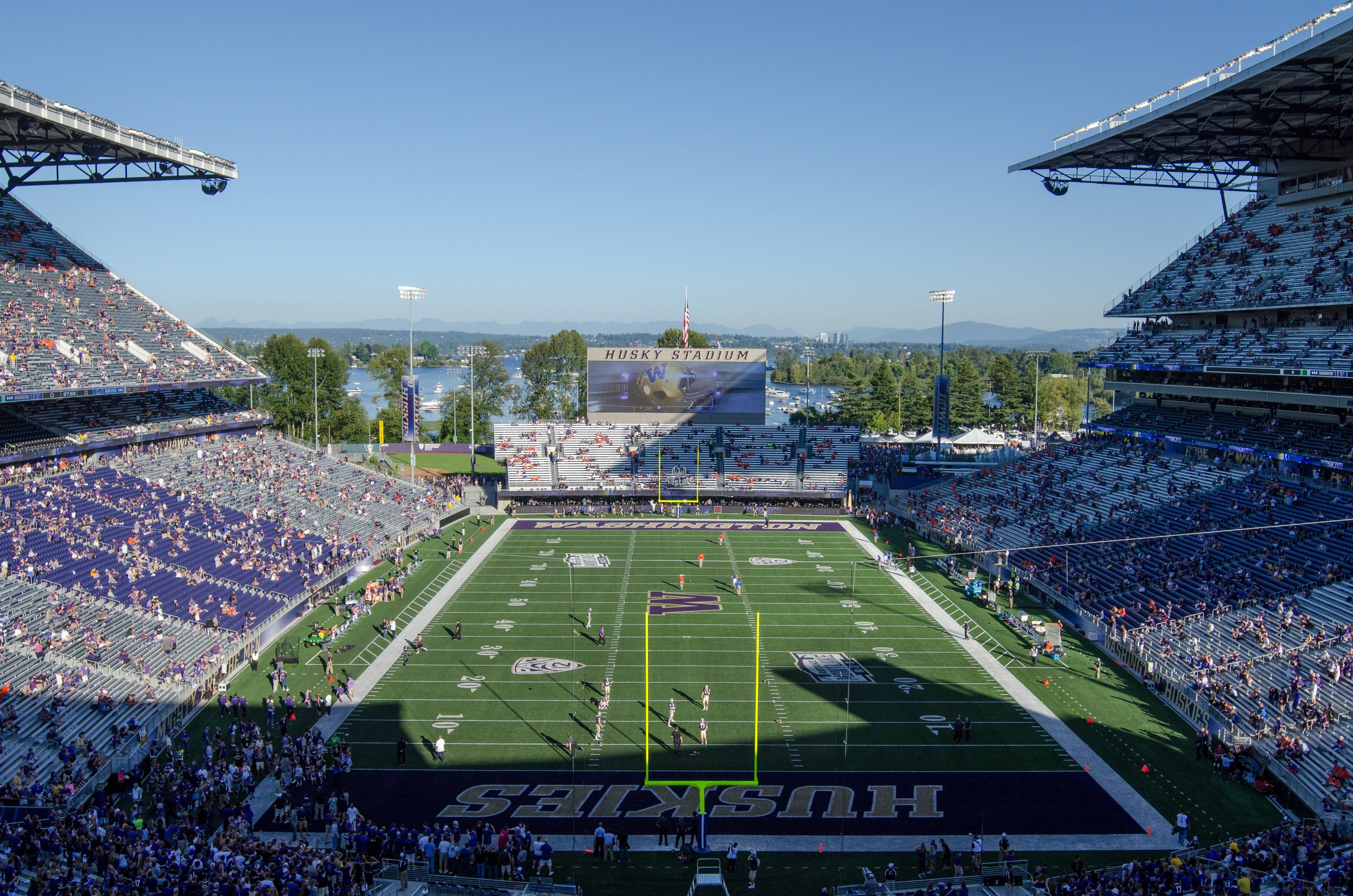 Top 10 largest-capacity college football stadiums