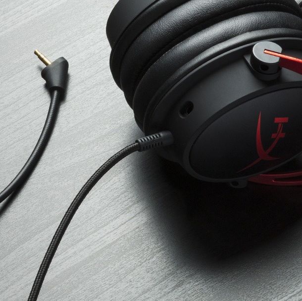 HyperX Cloud Alpha S Blackout review: New features push this gaming headset  to the max