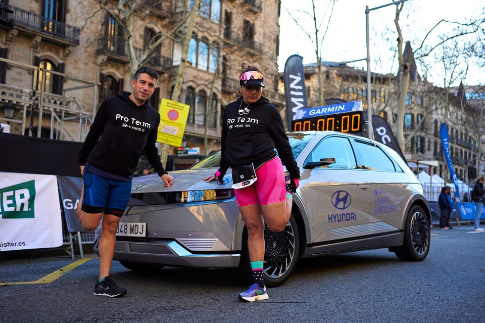 hyundai, run to progress, running