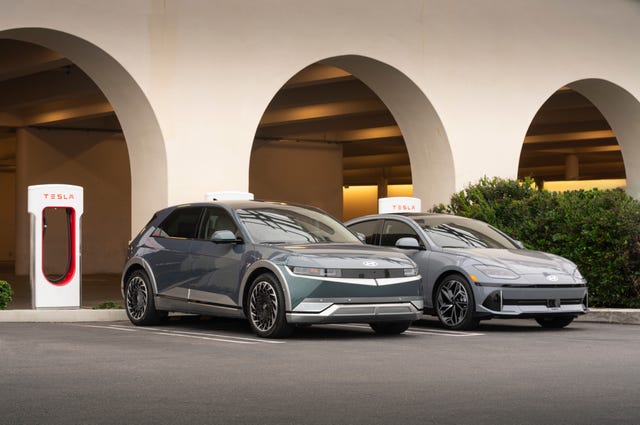 All Electric Cars Compatible with Tesla&rsquo;s Supercharger Network
