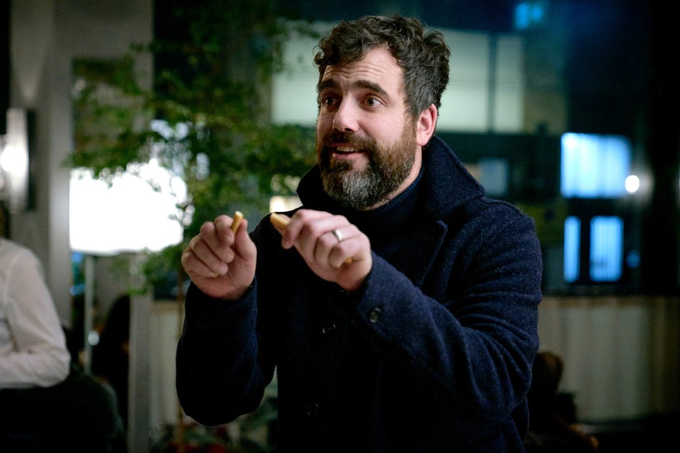 daniel ings as cob in i hate suzie