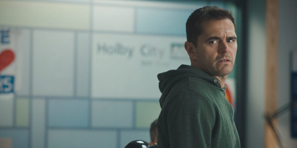 Casualty confirms harrowing new story for Iain Dean