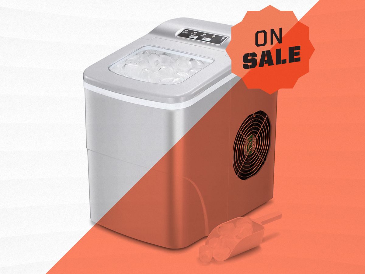 Our Favorite Ice Maker Is Over $100 Off and Can Produce at Least 24 Pounds  of Ice Daily