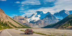 icefields parkway adventure canadian rockies alberta canada