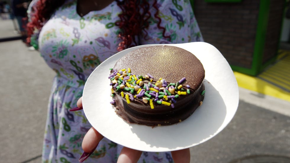 mardi gras moon pie