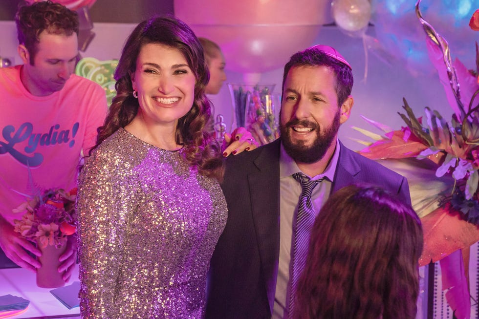 idina menzel, adam sandler, nu esti atat de invitat la bat mitzvah-ul meu
