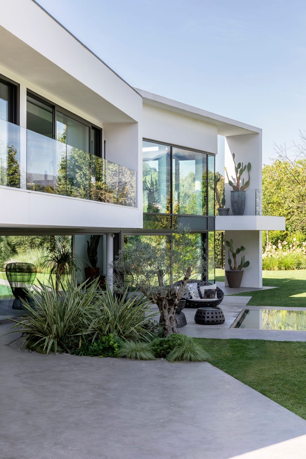 exterior of eco home in italy by architect annalisa mauri