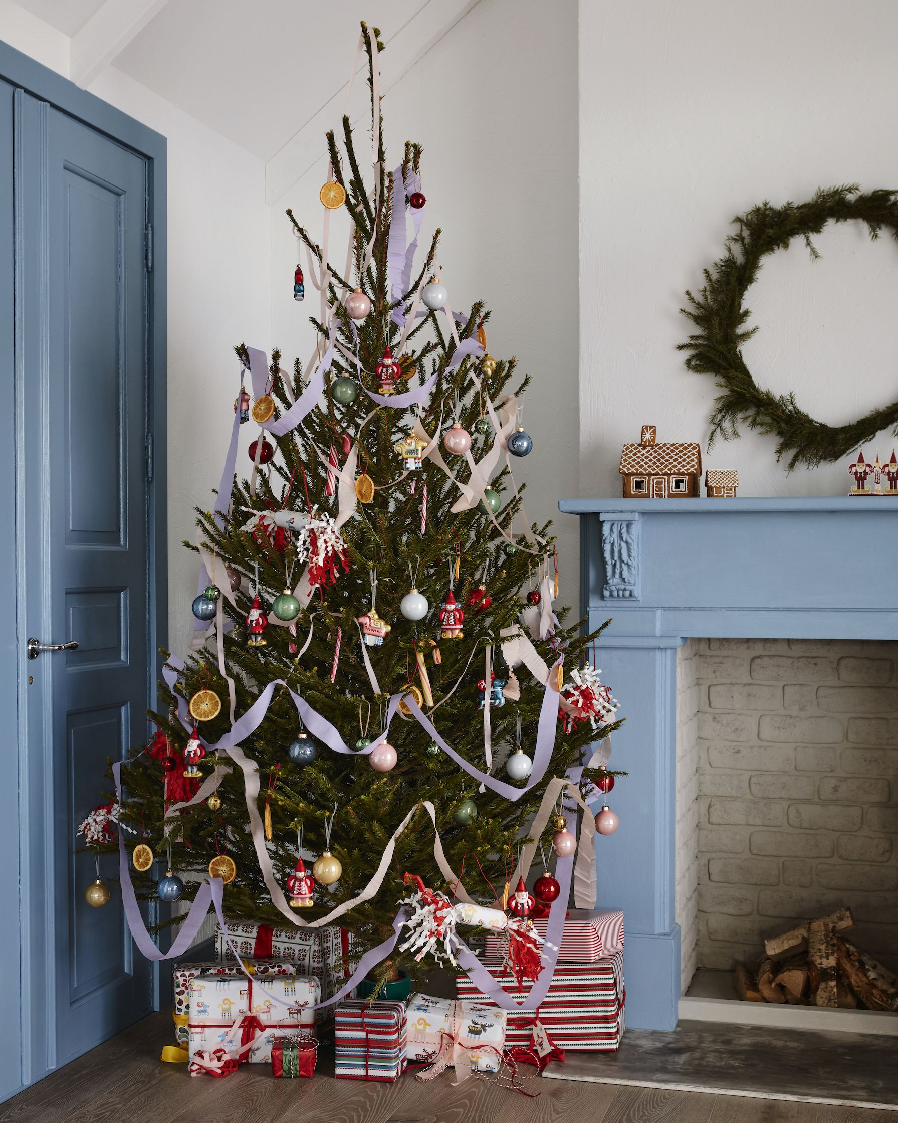 Thiết kế Noël ikea christmas decorations 2024 đầy màu sắc và sáng tạo
