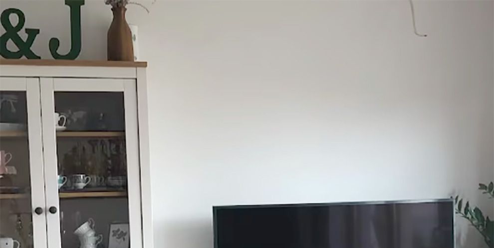 El mueble de la televisión de Ikea más vendido está ahora rebajado y es  ideal para salones pequeños