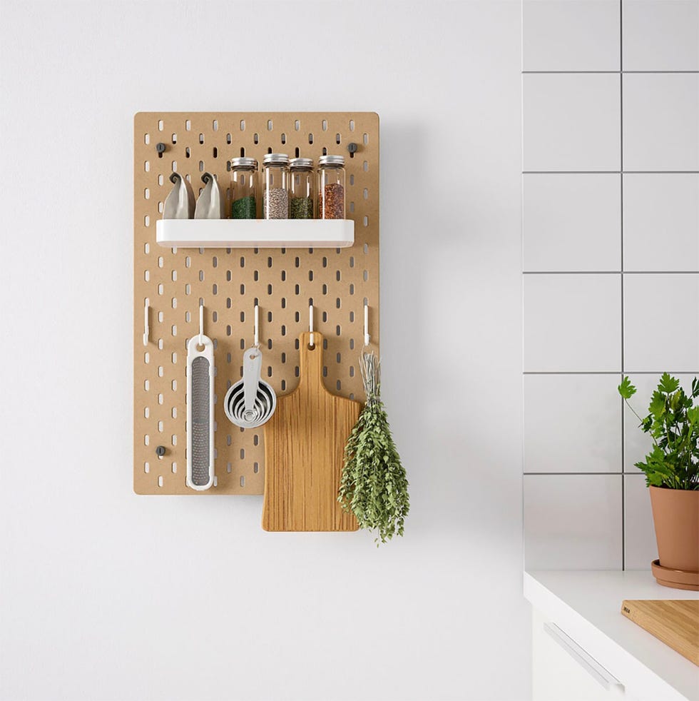 panel perforado ikea organizar banos cocinas casas pequenas