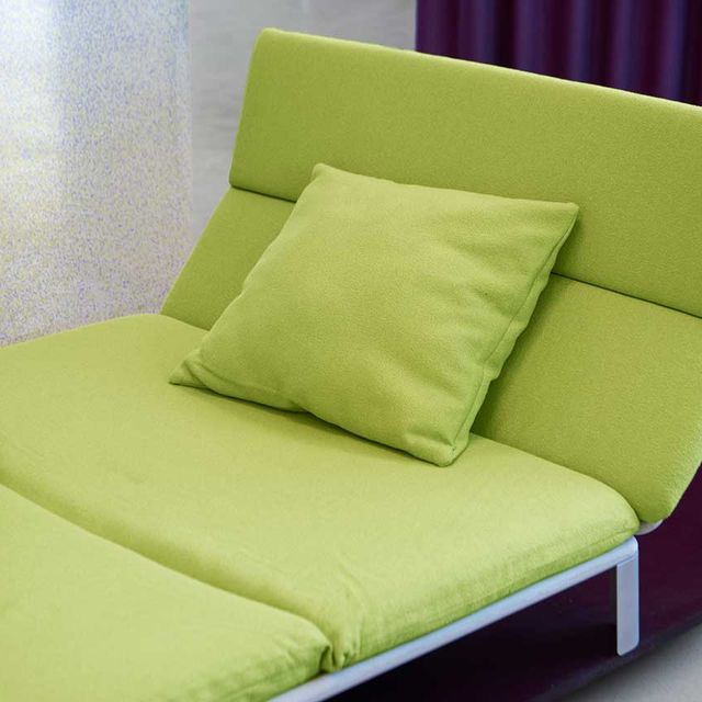 Ikea inventa un sofá plegable y portátil de menos de 10 kg