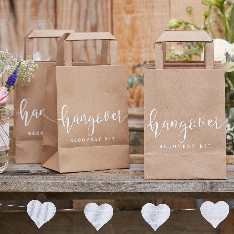 Wedding Gift Bags for Guests, FAQ