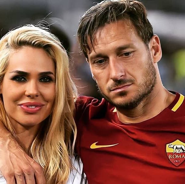 Ilary Blasi ha cancellato tutte le foto di Francesco Totti da Instagram