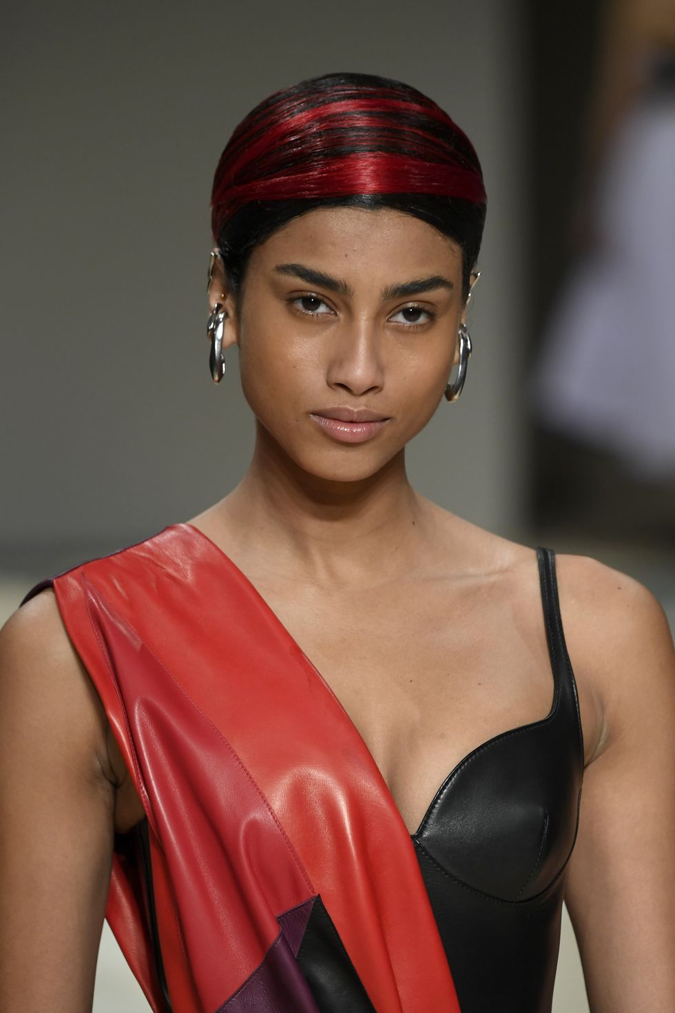 alexander mcqueen  runway   paris fashion week womenswear fallwinter 20202021