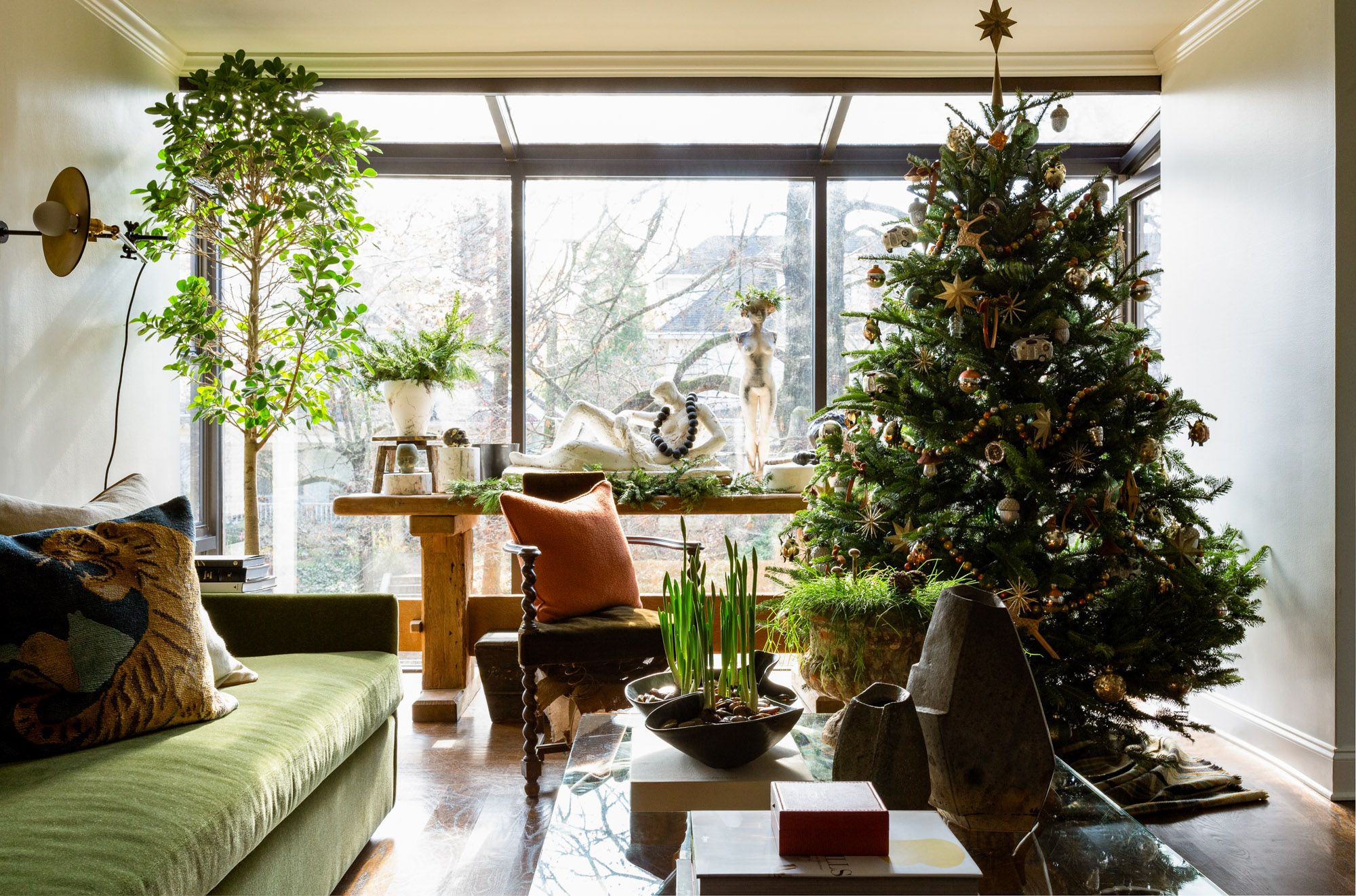 Christmas decorating with plants & foliage | House & Garden