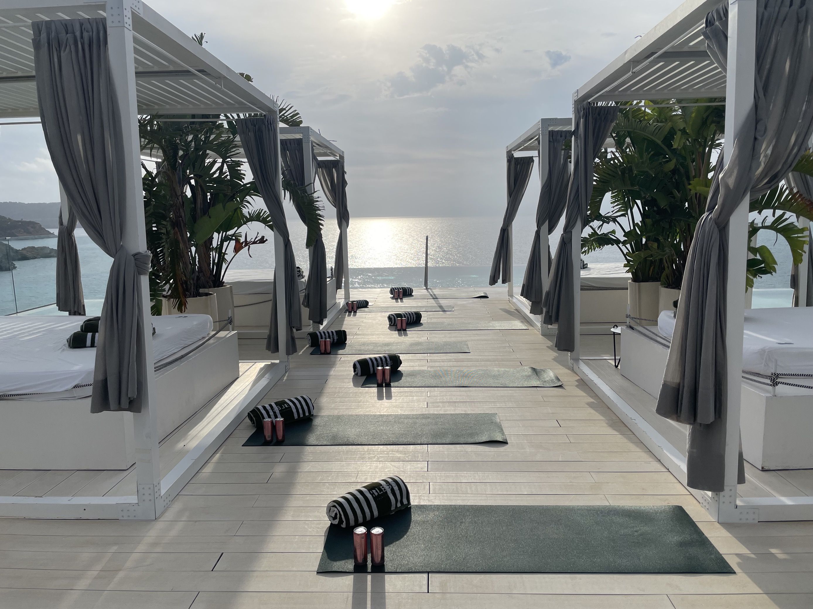 Las 72 horas en Ibiza que tu cuerpo y mente se merecen experimentar en un  mágico Luxury Wellness Retreat