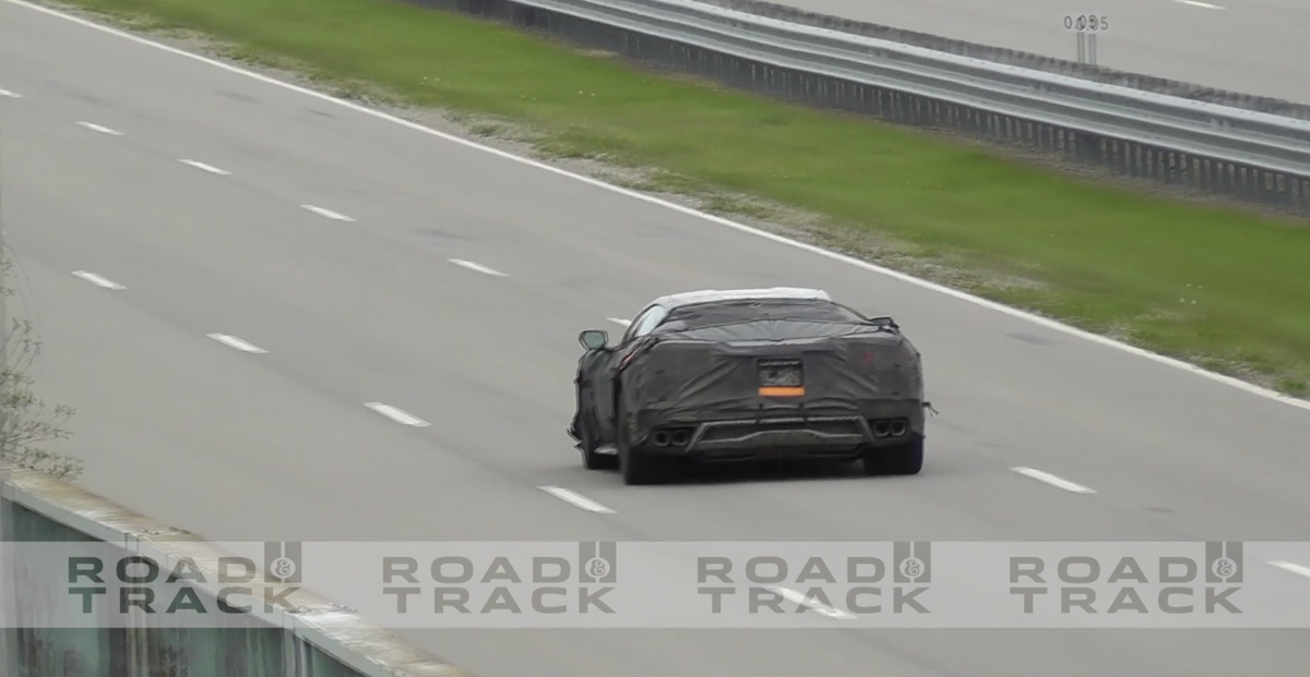 www.roadandtrack.com