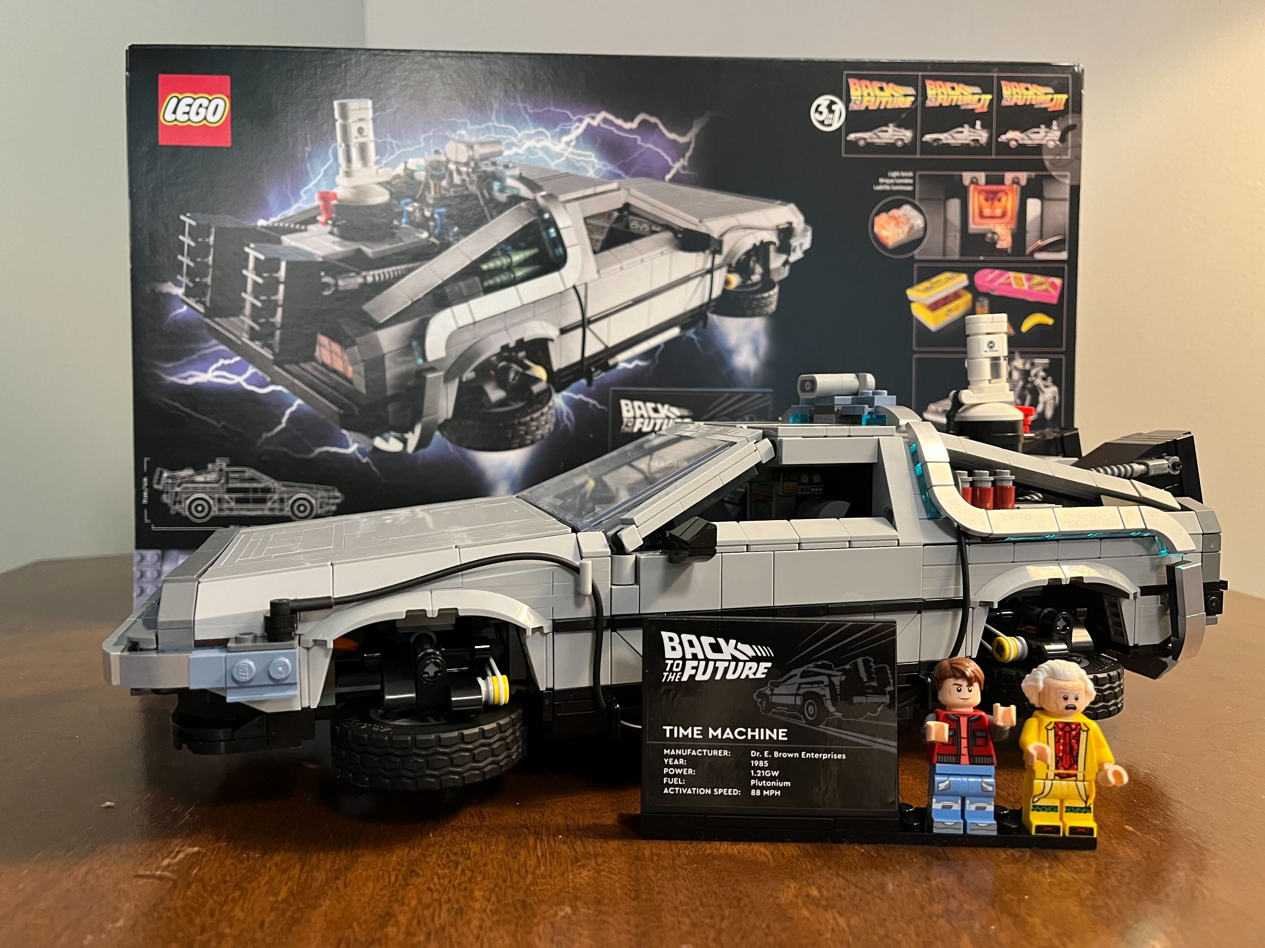 DeLorean Time Machine from Back to the Future in Speed Champions