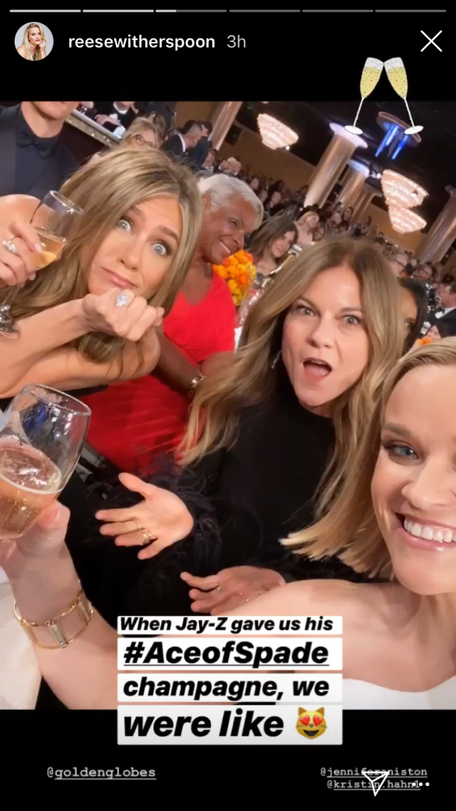 Fun, Photo caption, Photography, Party, Event, Photobombing, Selfie, Bachelorette party, Alcohol, Nightclub, 