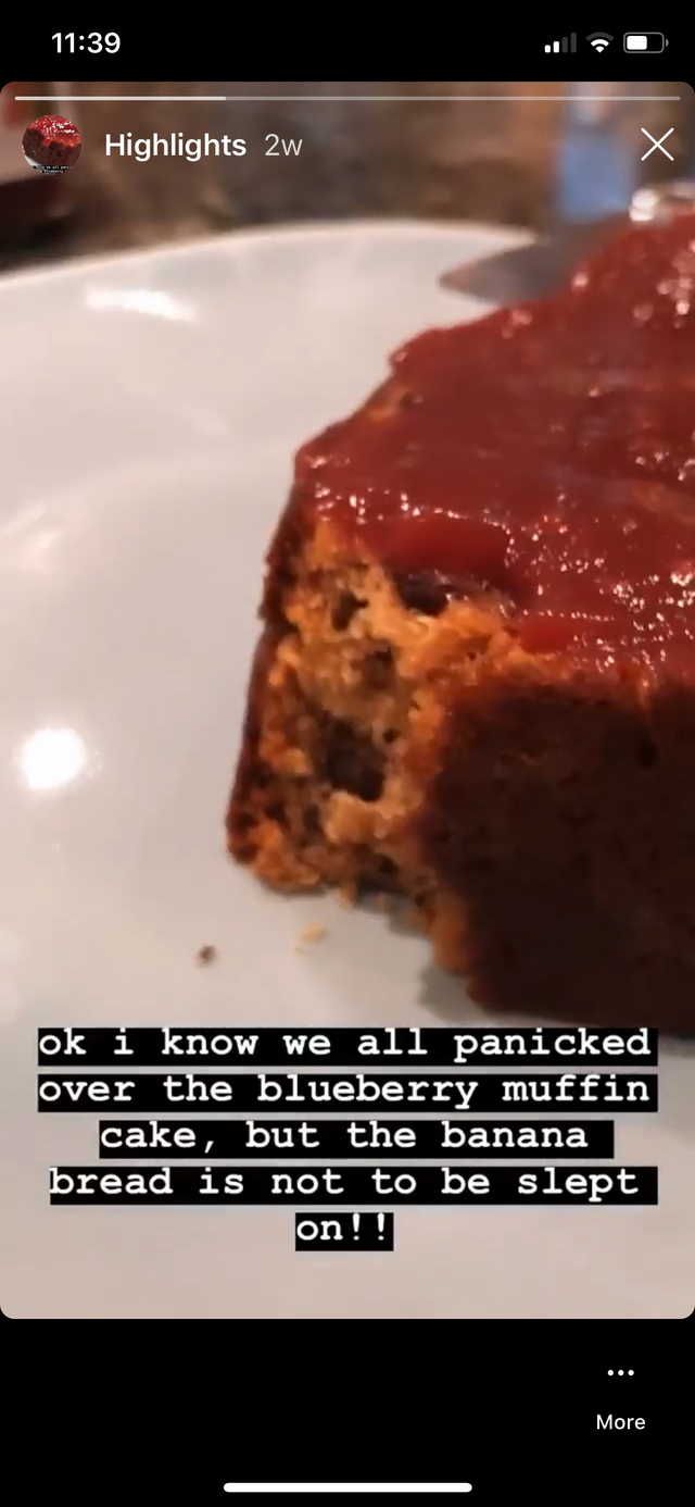 Dish, Food, Cuisine, Dessert, Snack cake, Ingredient, Gluten, Chocolate brownie, Baked goods, Loaf, 
