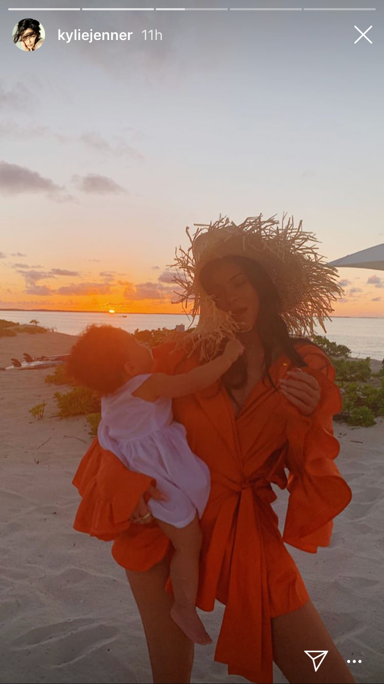 kylie jenner stormi webster holiday