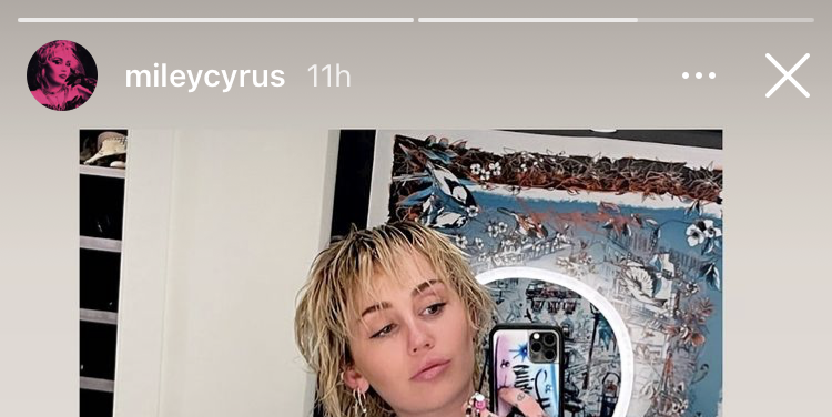 miley cyrus abs