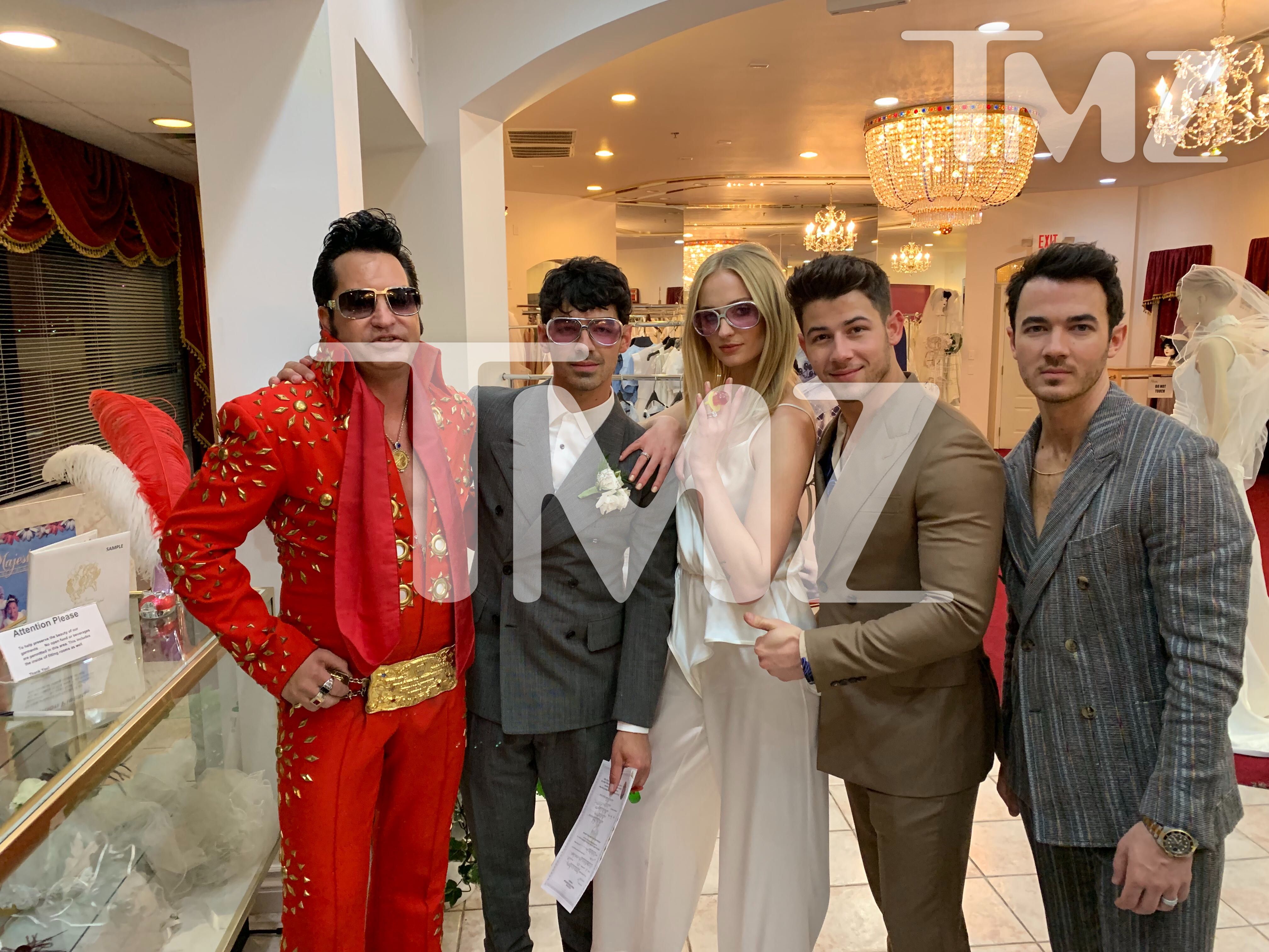 See Sophie Turner and Joe Jonas' New Las Vegas Wedding Photos