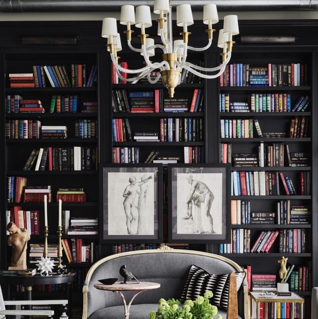 How to Achieve the 'Bookshelf Wealth' Design Aesthetic
