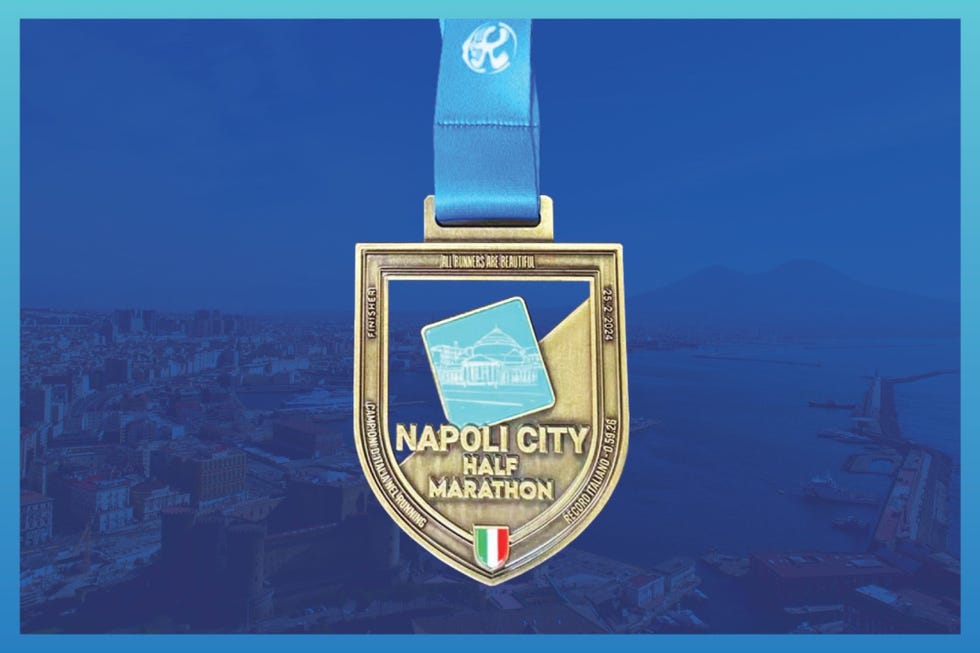 la medaglia della napoli city half marathon﻿
