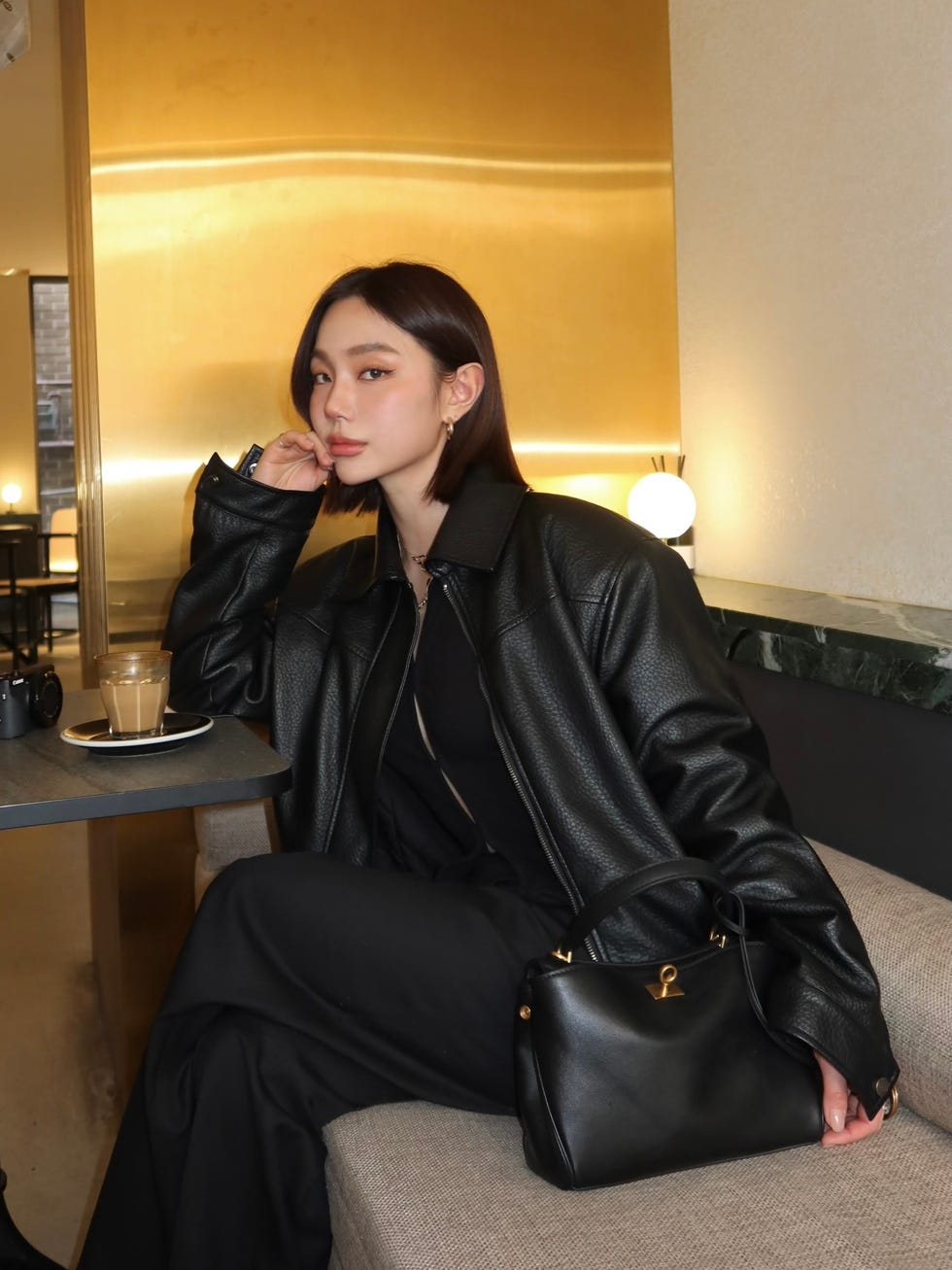 dressed and nudy 韓国おしゃれガールのファッション・リレーvol.24｜愛用バッグの中身から注目スポットまで｜ファッション｜ELLE［エル デジタル］