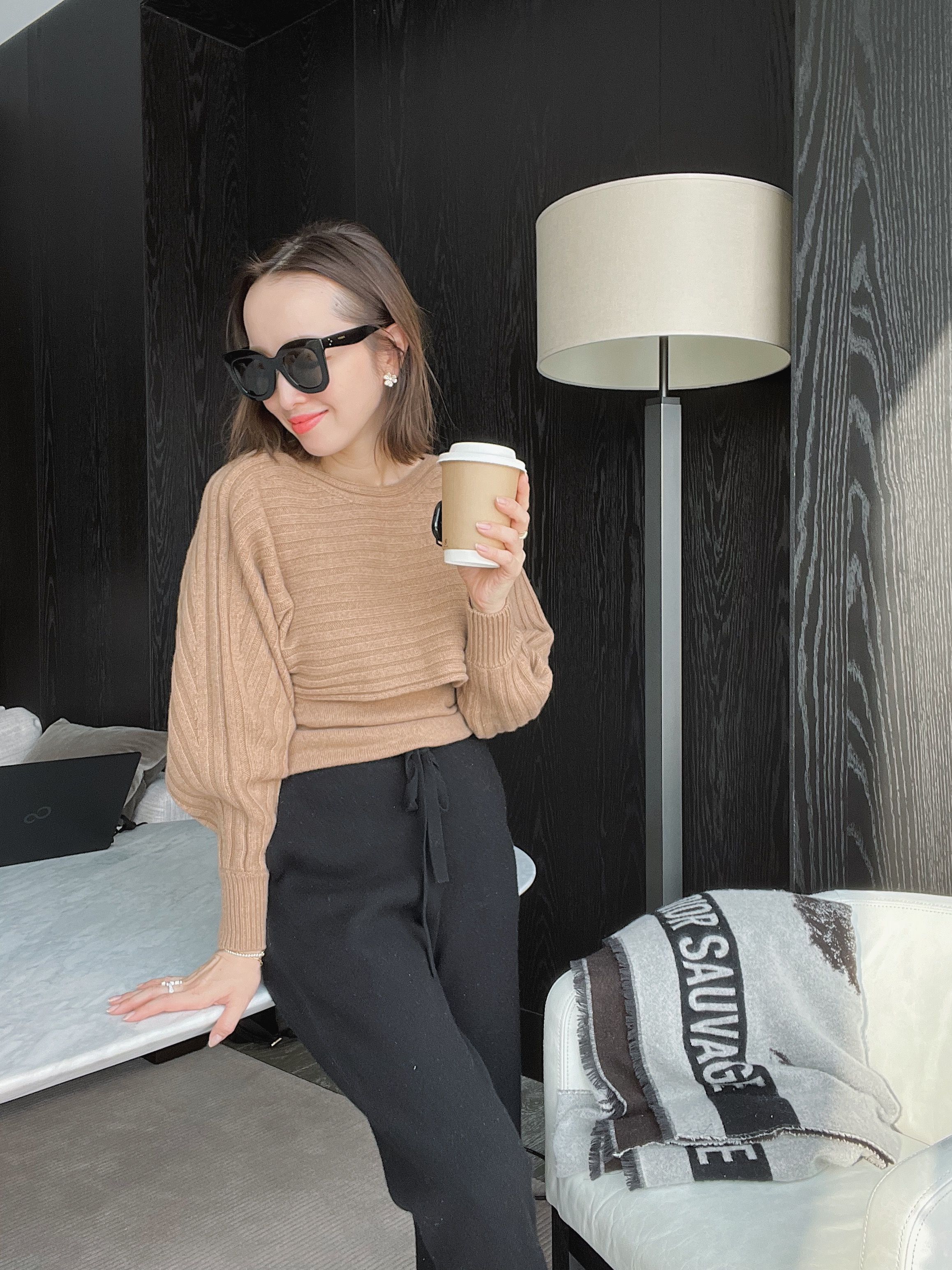 翁 安芸さんのLife with Style】オフの日に着たい、リュクスな