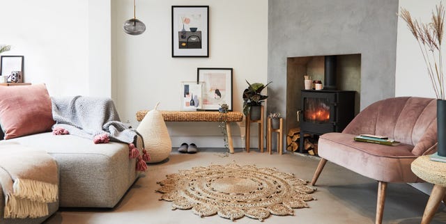 Furniture, Room, Living room, Interior design, Floor, Property, Table, Coffee table, Wall, Bedroom, 