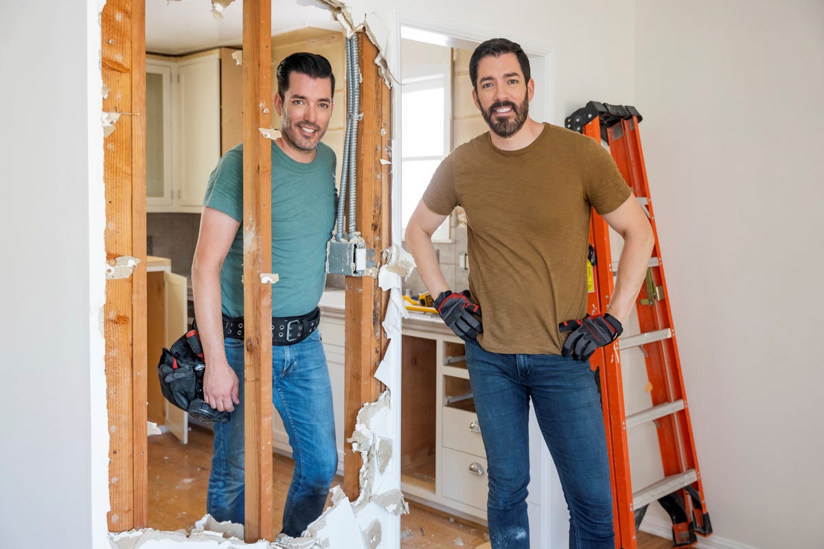 Drew and Jonathan Scott to Star in 2 New HGTV Shows in 2024