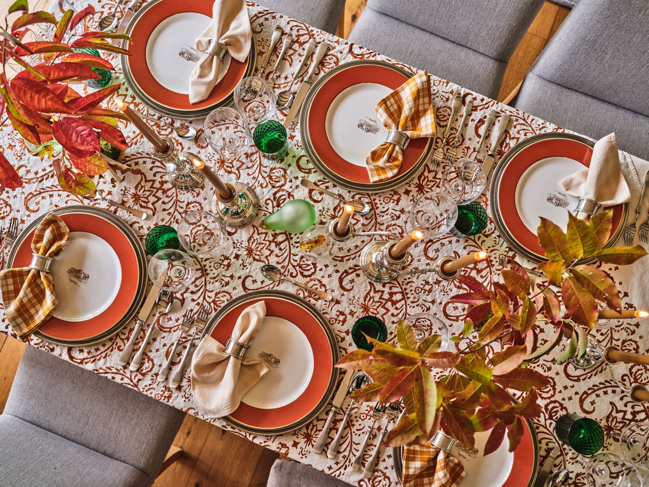 20 Best Thanksgiving Tablecloths to Display Your Meal 2023