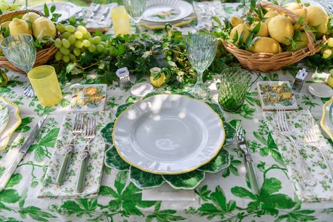 Green, Tablecloth, Table, Textile, Plant, Linens, Centrepiece, Herb, Tableware, Flower, 