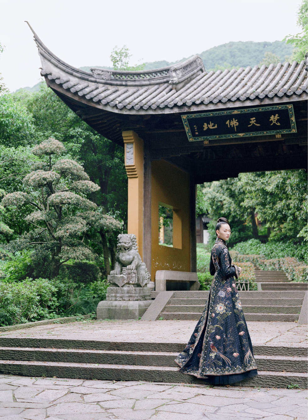 Japanese architecture, Temple, Place of worship, Chinese architecture, Architecture, Botany, Leisure, Shrine, Tree, Tourism, 