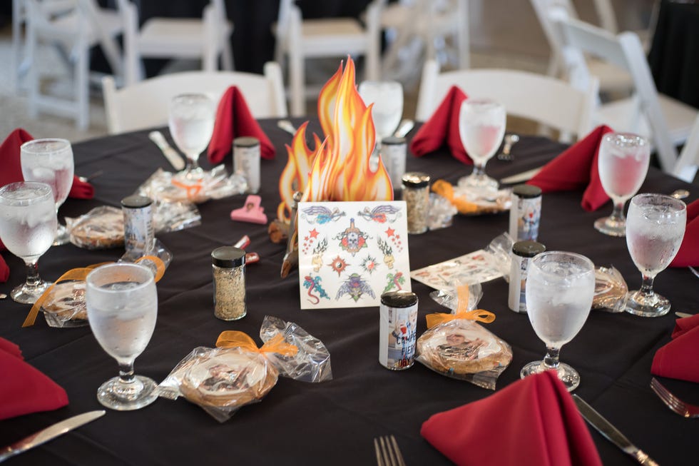 Red, Table, Meal, Brunch, Rehearsal dinner, Textile, Event, Tableware, Banquet, Fashion accessory, 