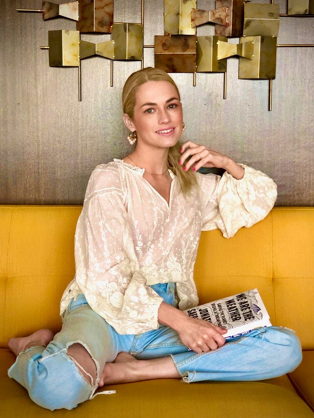 Sitting, Yellow, Blond, Leg, Photography, Happy, Neck, 