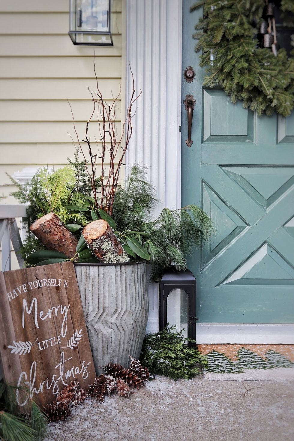 Christmas Decor From Nature: DIY Porch Pots