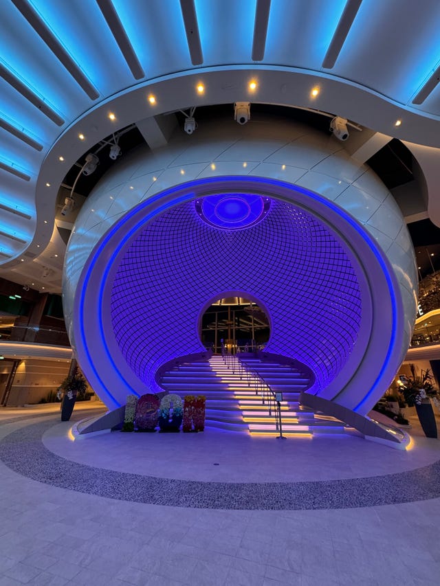 royal caribbean icon of the seas the pearl