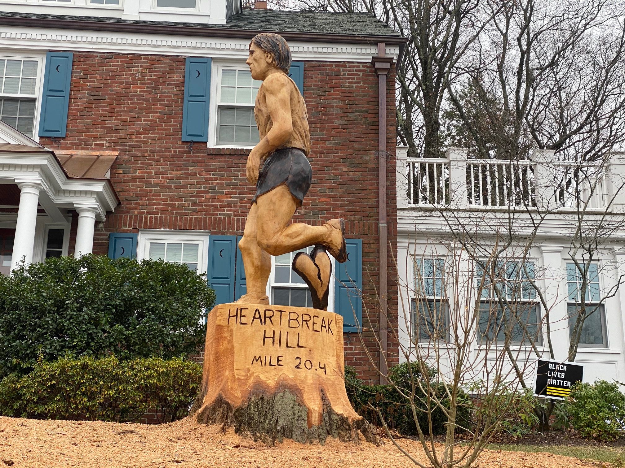 Heartbreak Hill - What Is the Wooden Sculpture on Heartbreak Hill?