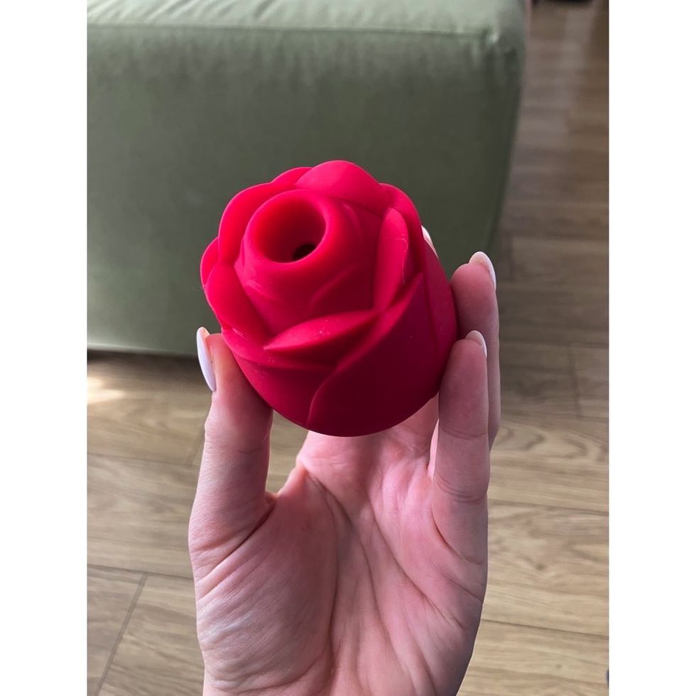 lovehoney rose clitoral sucking sex toy clit stimulator