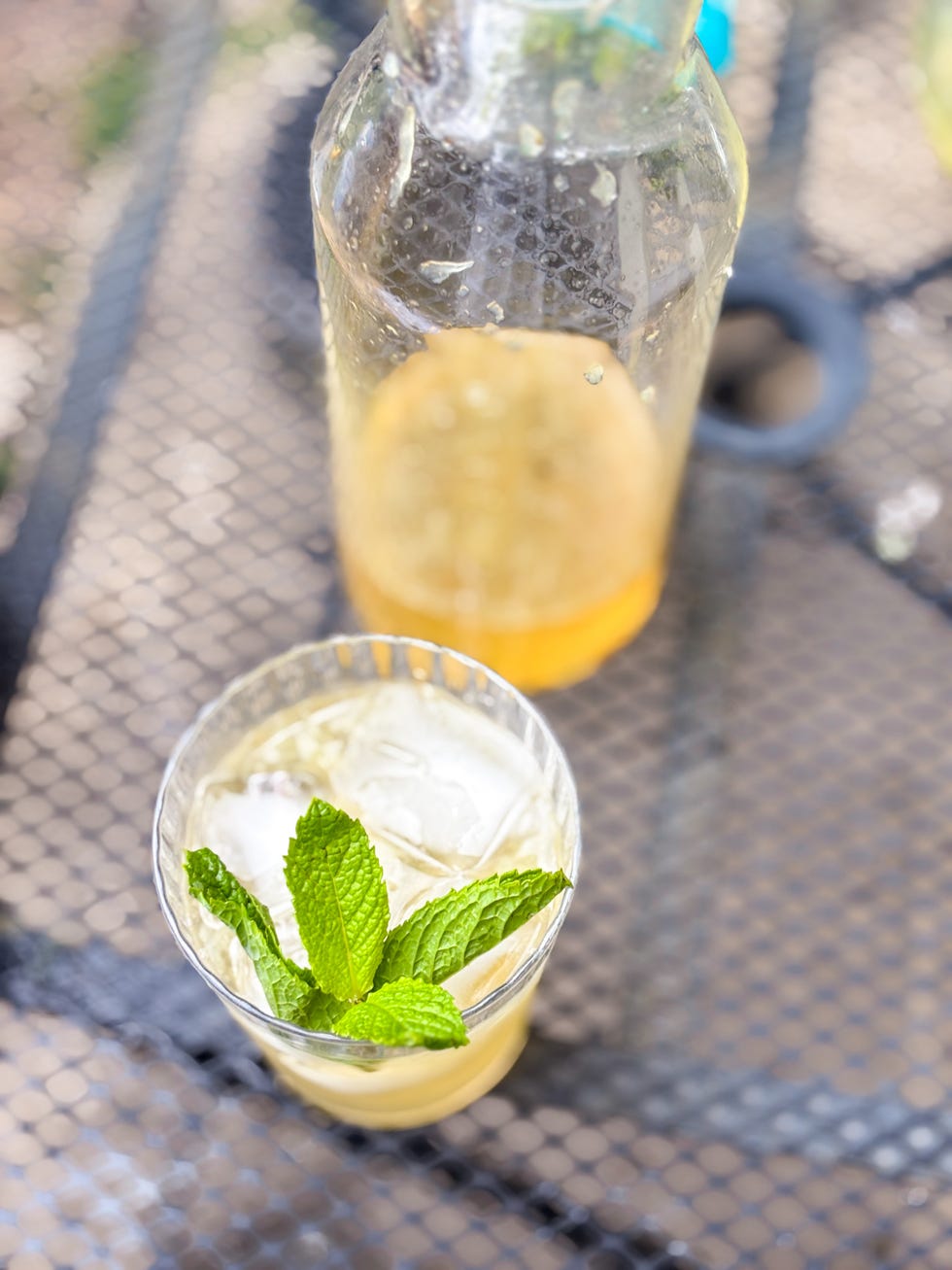 glass of grilled lemonade